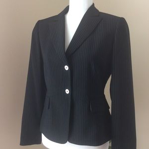 4P Tahari Arthur S. Levine blazer